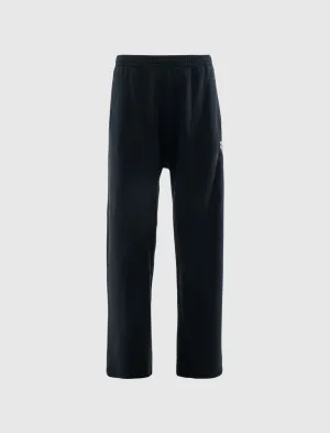 BAGGY SWEATPANTS