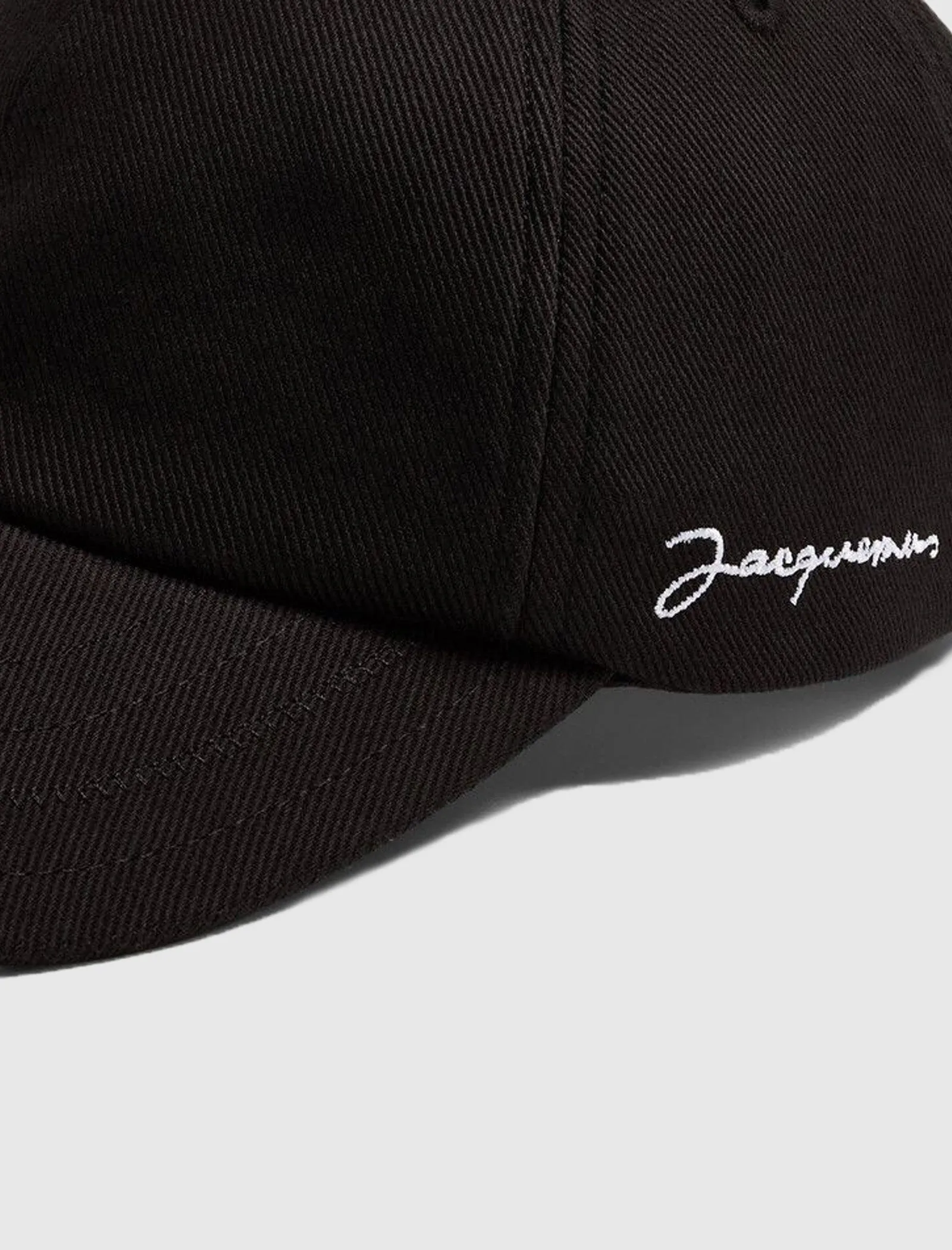 LA CASQUETTE
