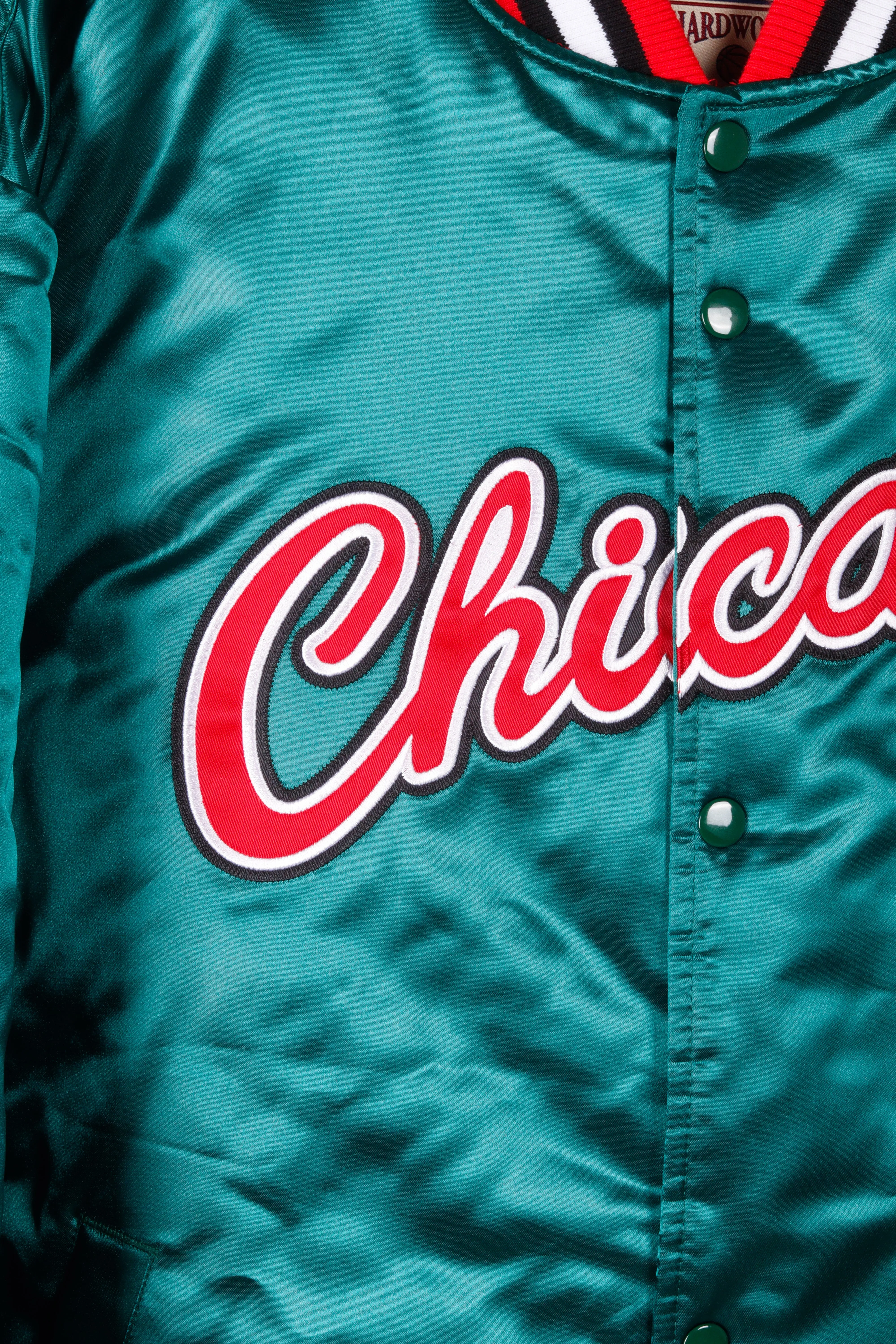 Mitchell & Ness 'Chicago Bulls Script Logo' Lightweight Satin Jacket Green (2018)