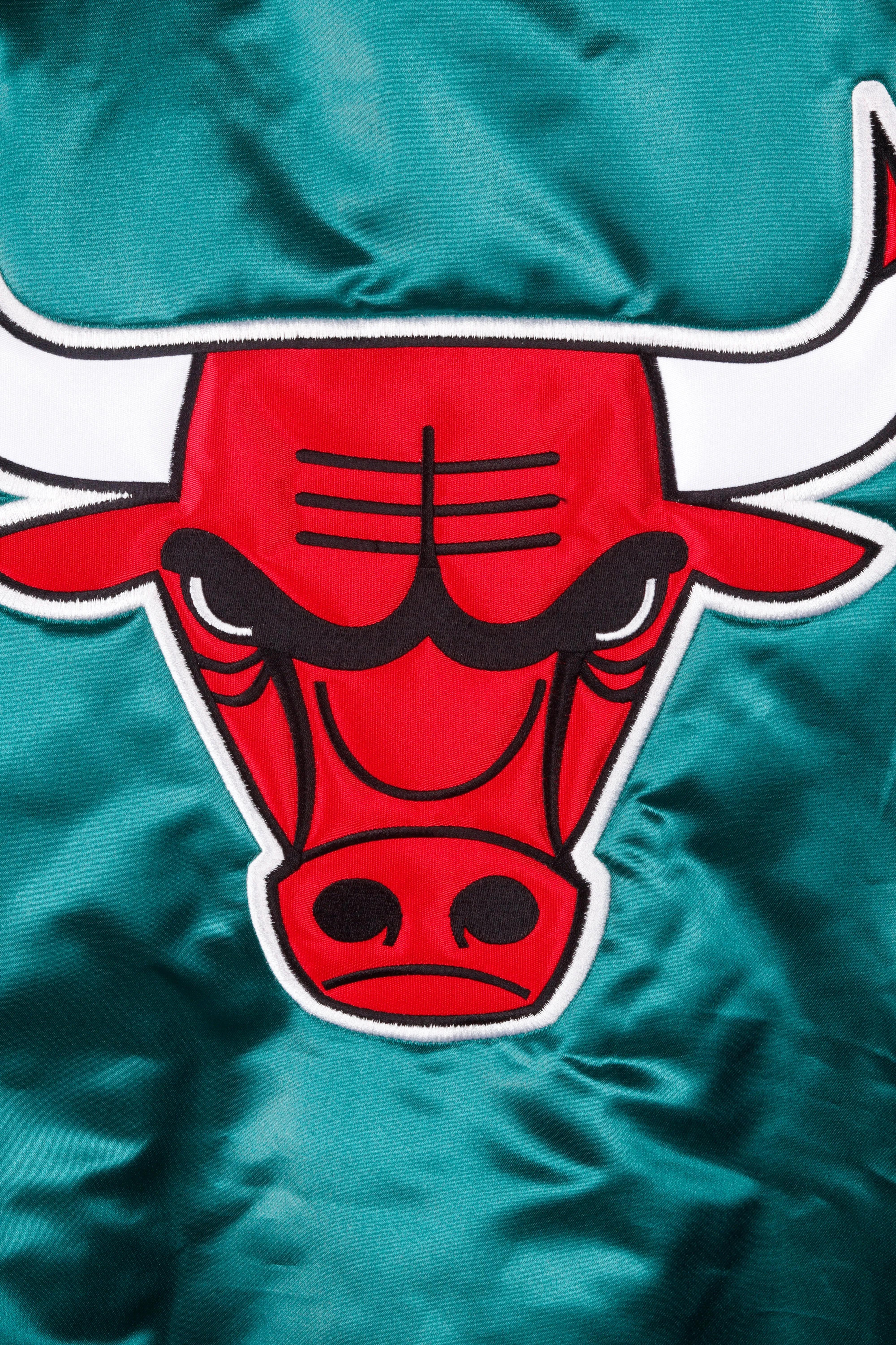 Mitchell & Ness 'Chicago Bulls Script Logo' Lightweight Satin Jacket Green (2018)
