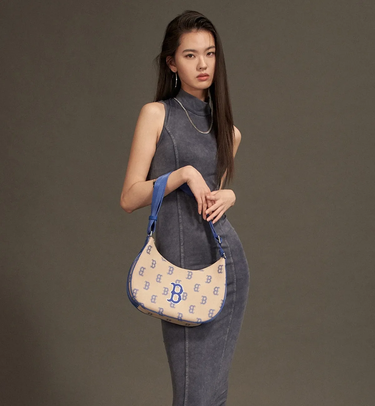 MLB Big Classic Monogram Jacquard L-Hobo Bag (Beige Blue)