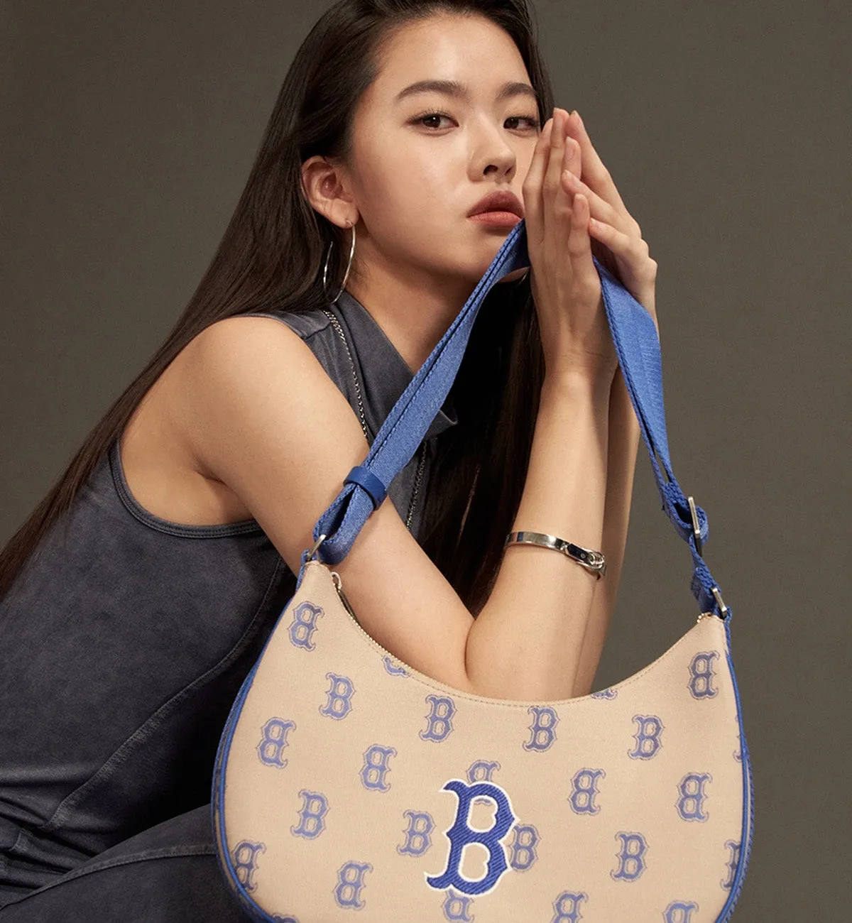 MLB Big Classic Monogram Jacquard L-Hobo Bag (Beige Blue)
