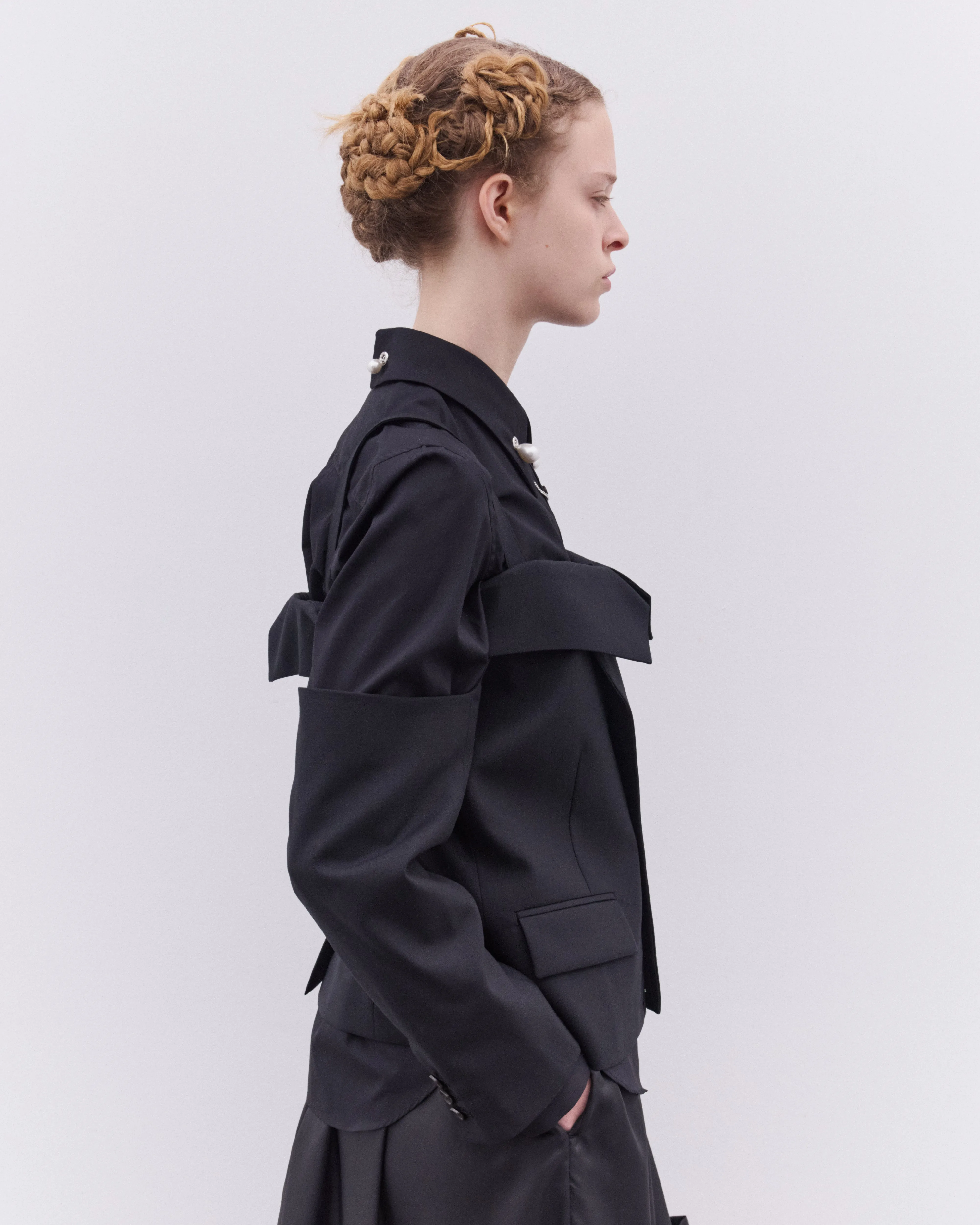 Noir Kei Ninomiya - Women's Off Shoulder Cropped Jacket - (Black)