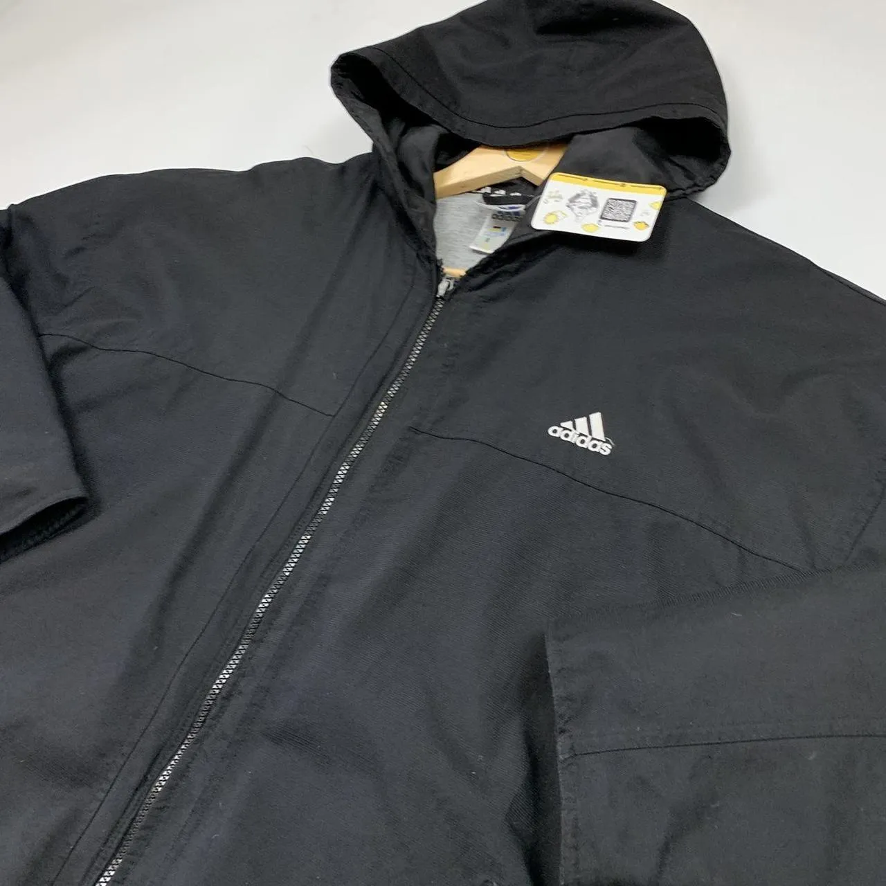 Vintage Adidas Embroidered Jacket W/ Logo On Back (M)